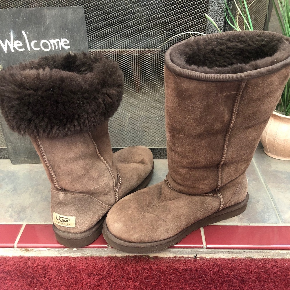 UGG Boots Tall Y2K early 2000s original UGG Classic Tall boots size 8